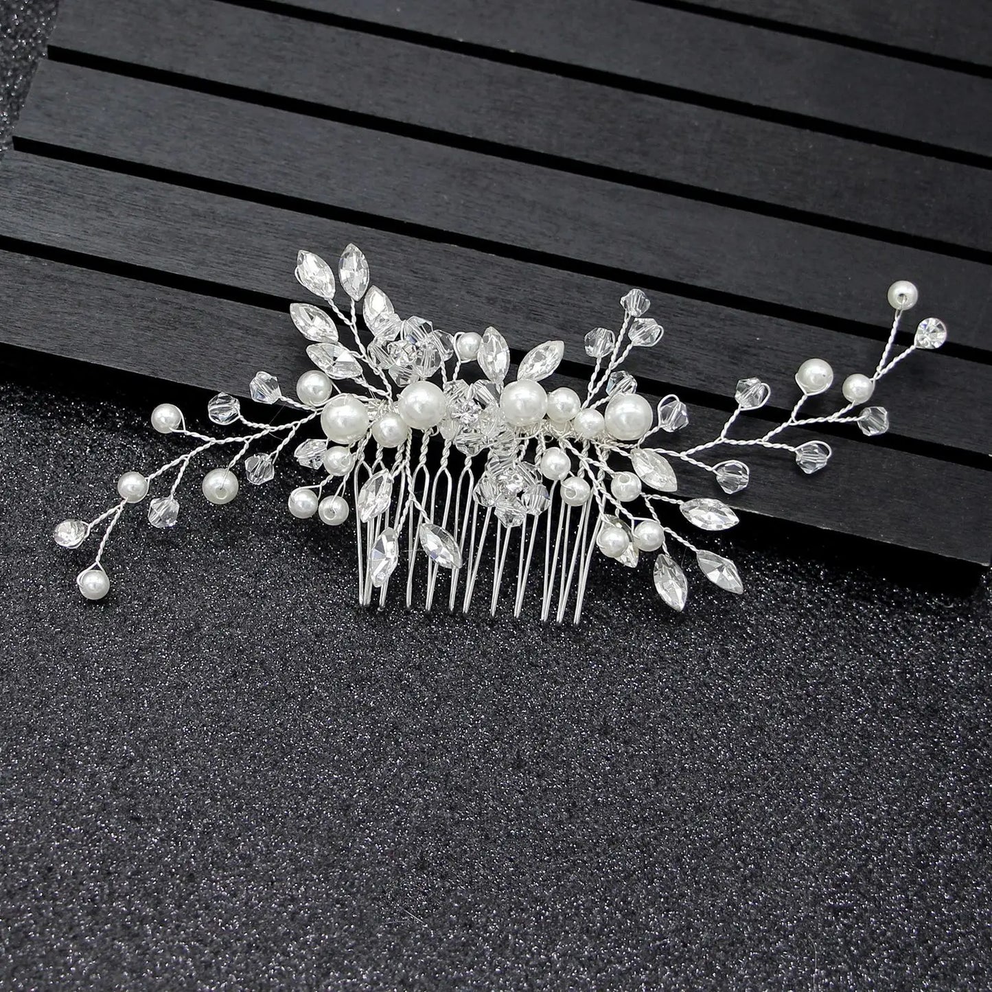 Pearl Crystal Leaf Clip